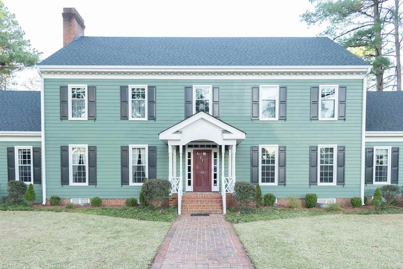 410 W Wellons St, Smithfield, NC 27577