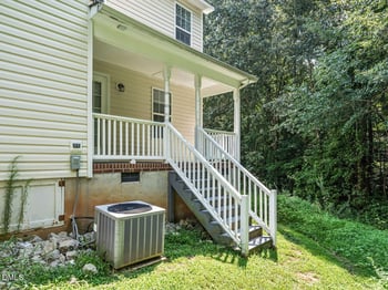 410 Whitehall Ct, Clayton, NC 27520