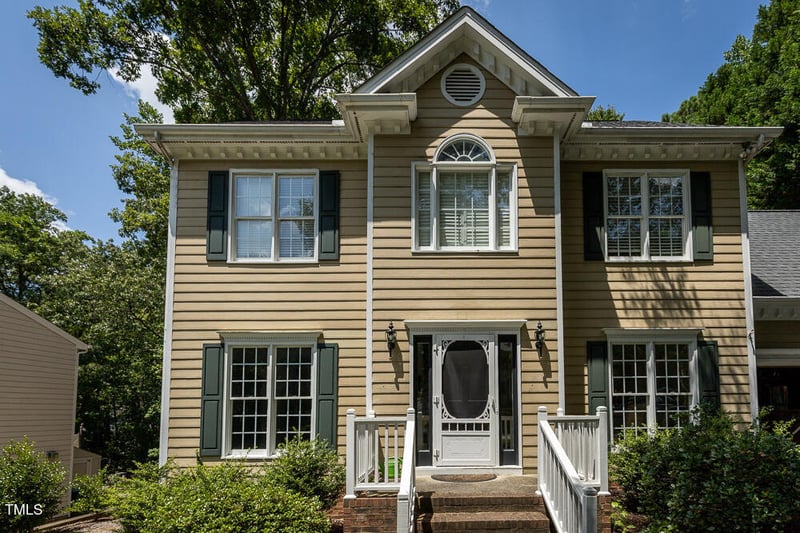 410 Widdington Ln, Cary, NC 27519