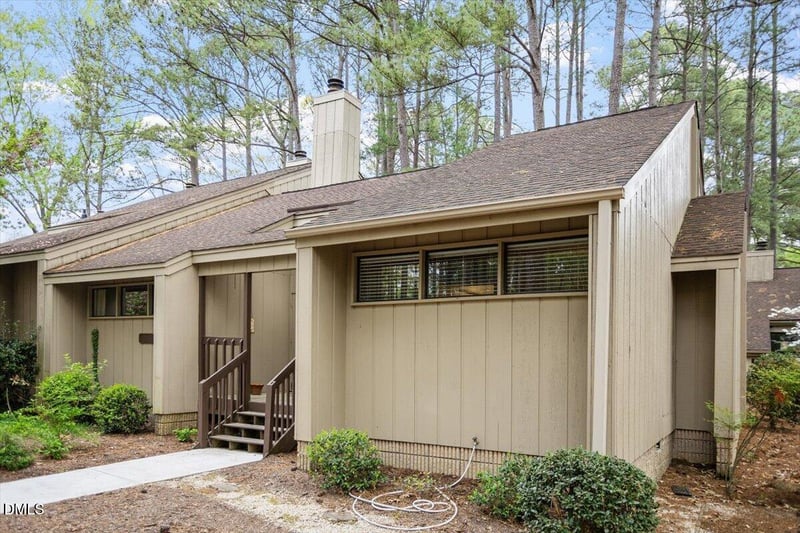 4100 Five Oaks Dr #27, Durham, NC 27707