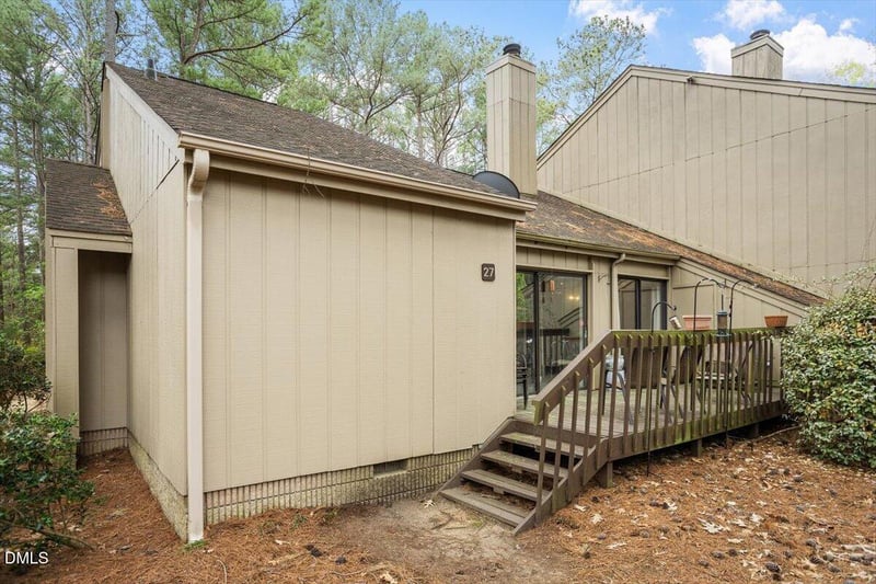 4100 Five Oaks Dr #27, Durham, NC 27707