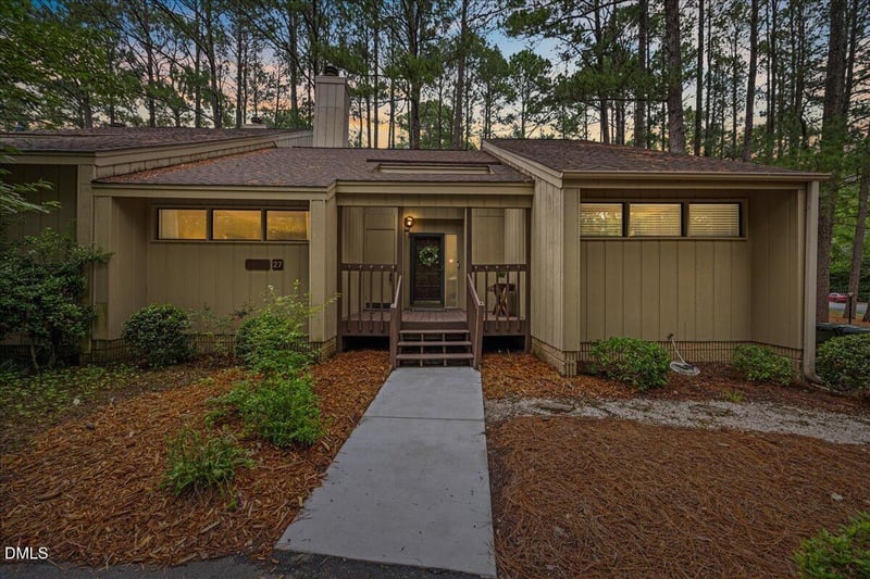 4100 Five Oaks Dr #27, Durham, NC 27707