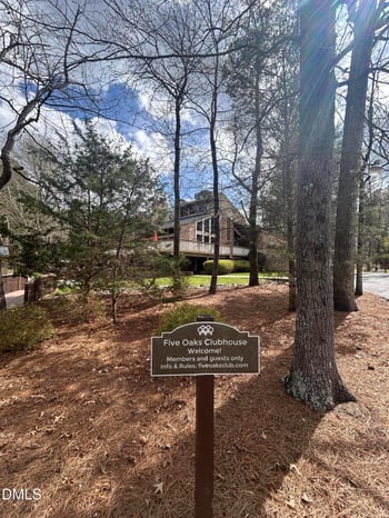 4100 Five Oaks Dr #33, Durham, NC 27707