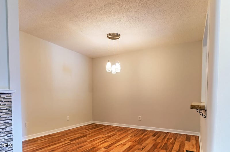 4100 Five Oaks Dr #50, Durham, NC 27707