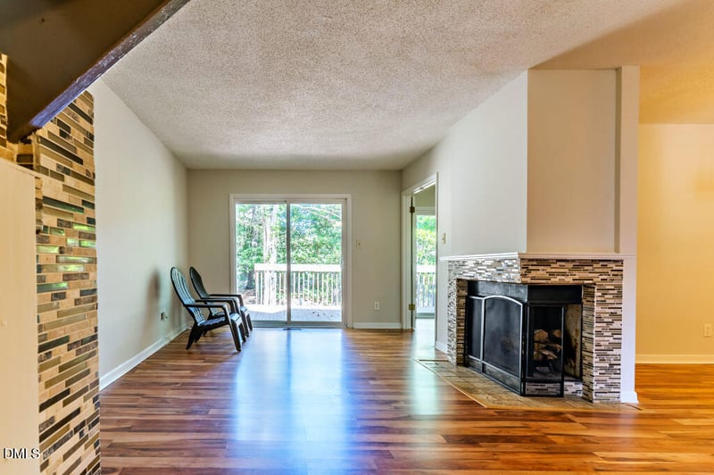 4100 Five Oaks Dr #50, Durham, NC 27707