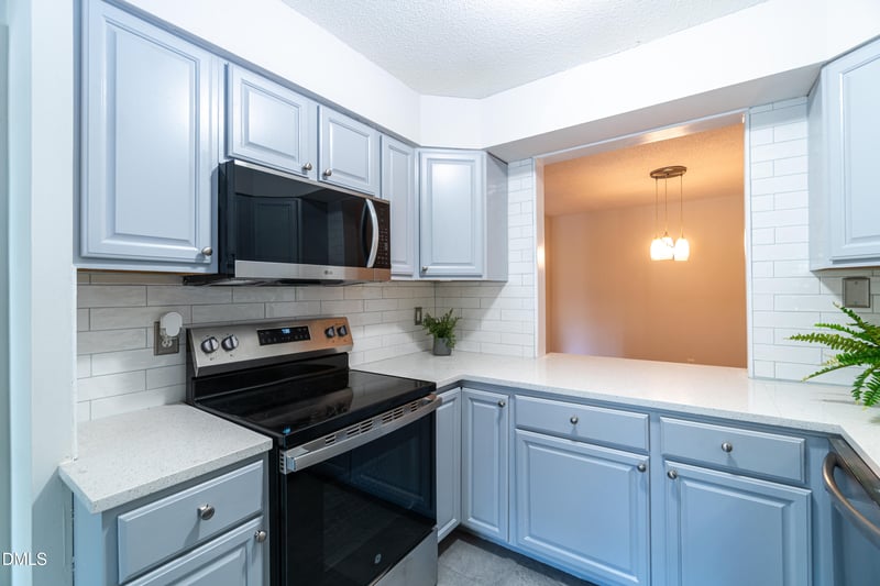 4100 Five Oaks Dr #50, Durham, NC 27707