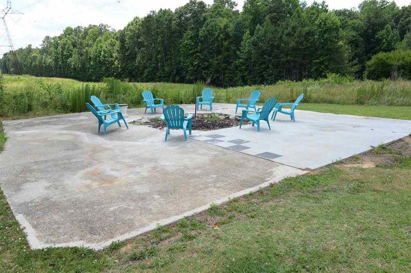 4100 Forty Niners Rd, Clayton, NC 27520
