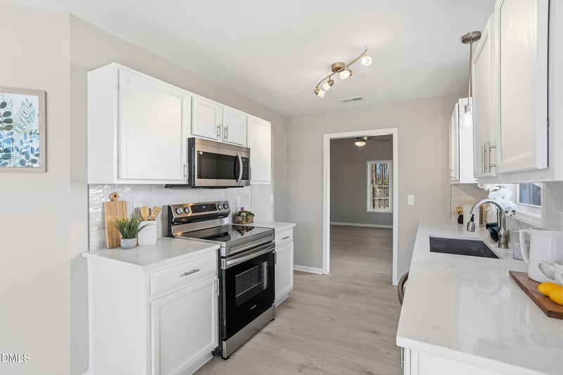 4100 Mindspring Dr, Raleigh, NC 27610
