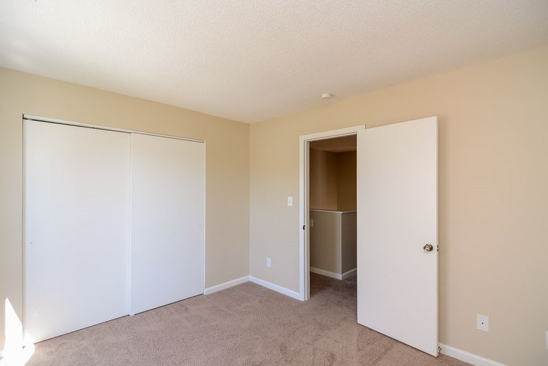 4100 Sudbury Rd, Durham, NC 27704