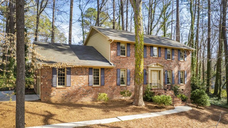 4100 Weaver Dr, Raleigh, NC 27612