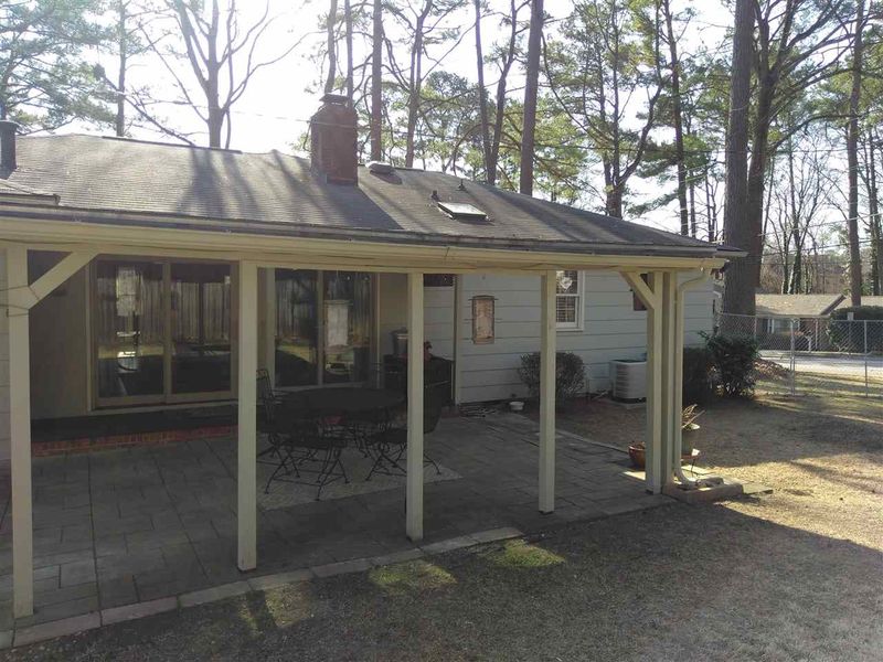 4101 Amherst Ln, Raleigh, NC 27609