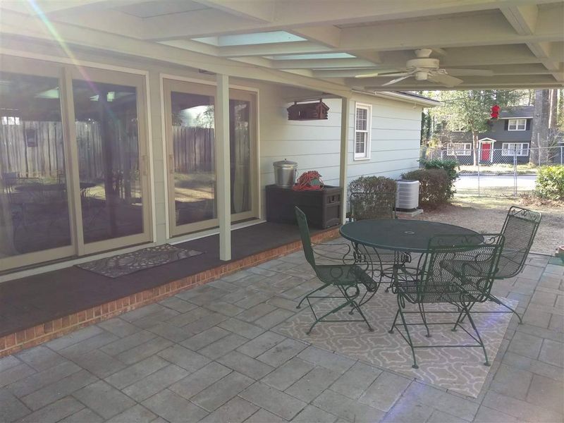 4101 Amherst Ln, Raleigh, NC 27609