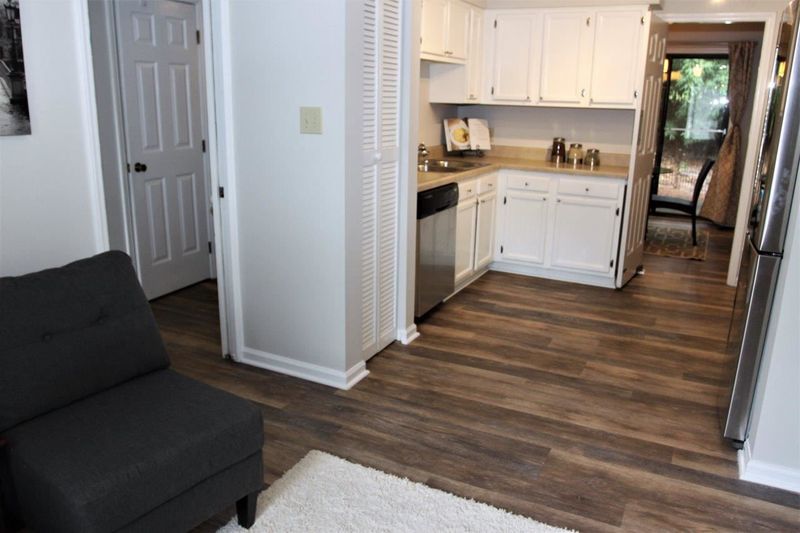 4101 Five Oaks Dr #35, Durham, NC 27707