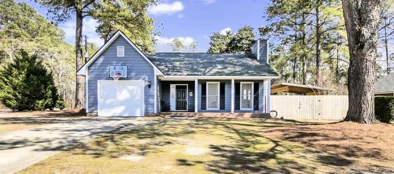4101 Freedom Ln, Hope Mills, NC 28348