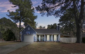4101 Freedom Ln, Hope Mills, NC 28348