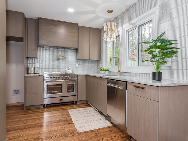4101 Glen Laurel Dr, Raleigh, NC 27612