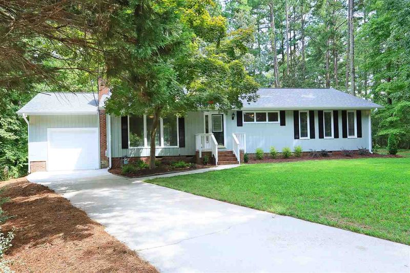 4101 Stranaver Pl, Raleigh, NC 27612