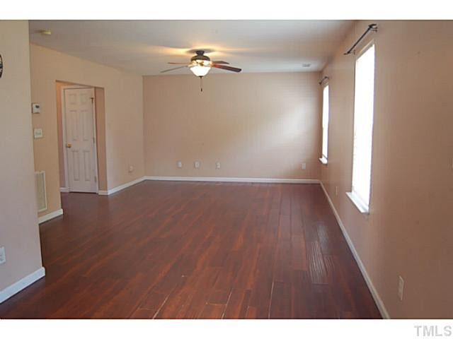 4101 Taylor Oaks Dr, Raleigh, NC 27616