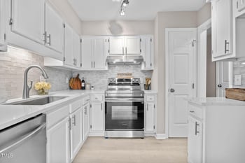 4102 Kaplan Dr, Raleigh, NC 27606