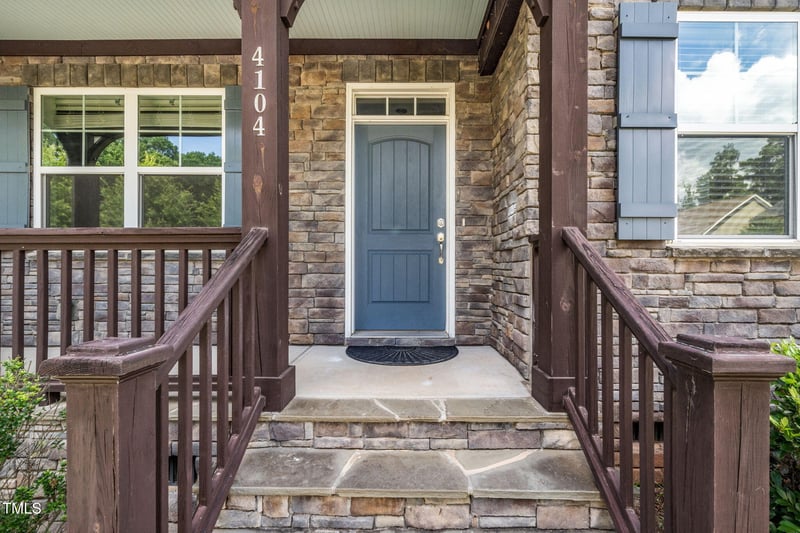 4104 Belnap Dr, Cary, NC 27518