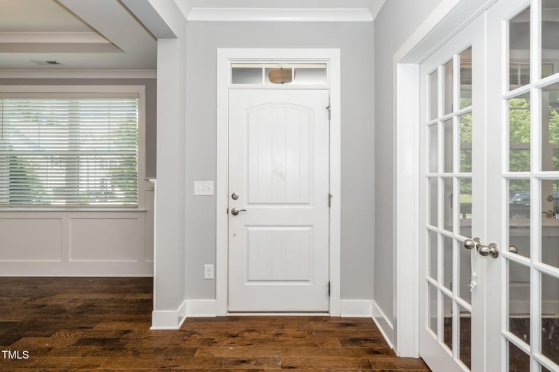 4104 Belnap Dr, Cary, NC 27518