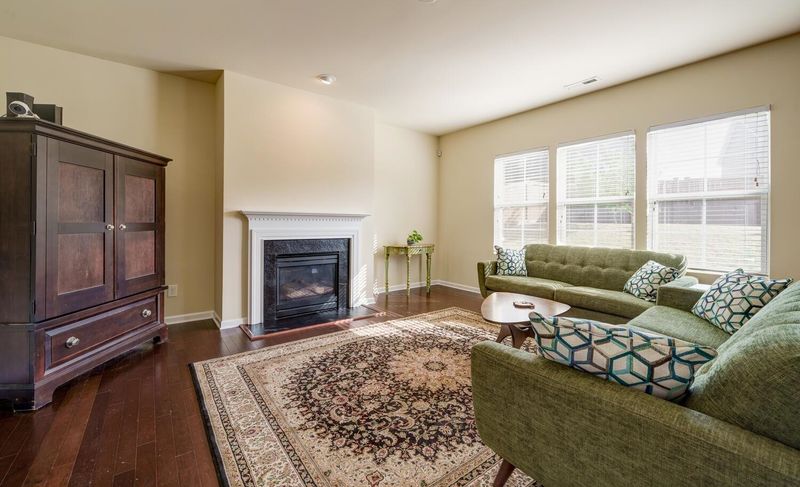 4104 Burnaby St, Raleigh, NC 27616