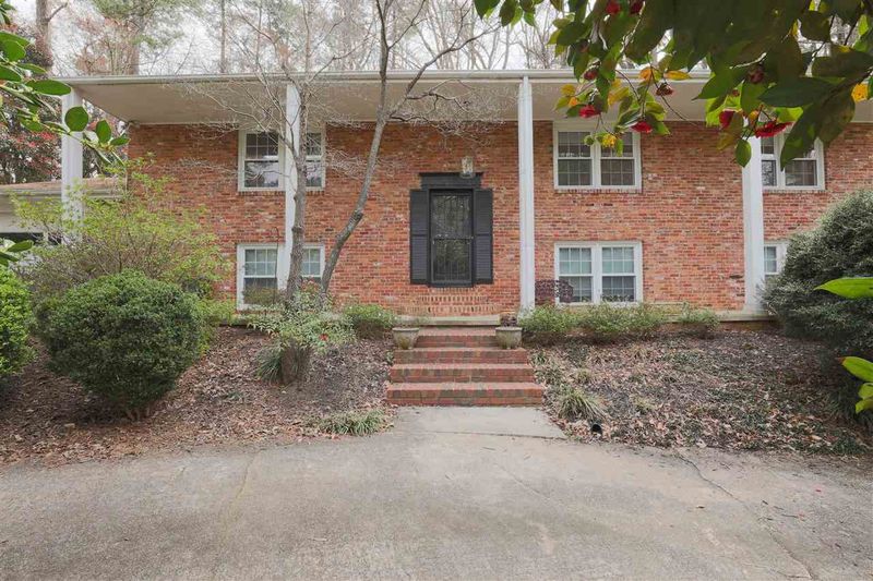4104 Huckleberry Dr, Raleigh, NC 27612