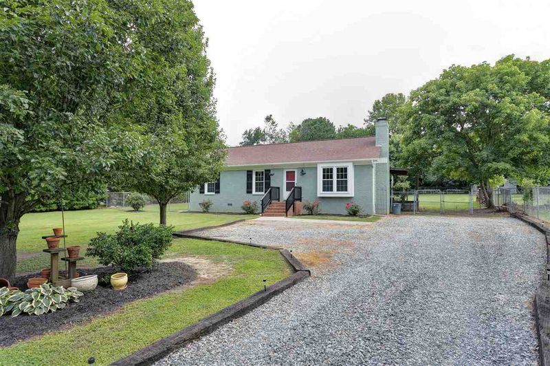 4104 James Mill Ct, Apex, NC 27502