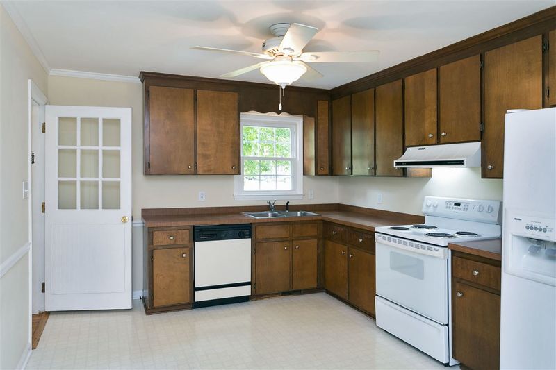 4104 James Mill Ct, Apex, NC 27502