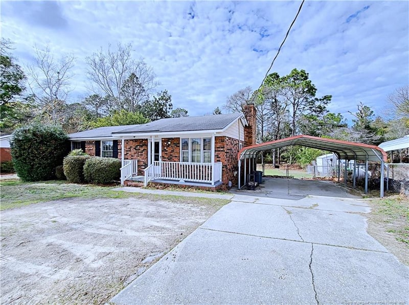 4104 Legion Rd, Hope Mills, NC 28348