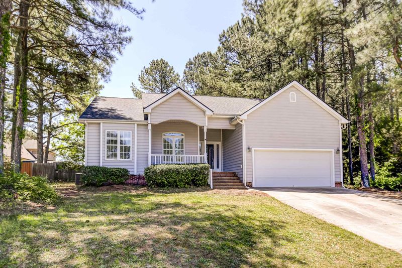 4104 Mangrove Dr, Raleigh, NC 27616