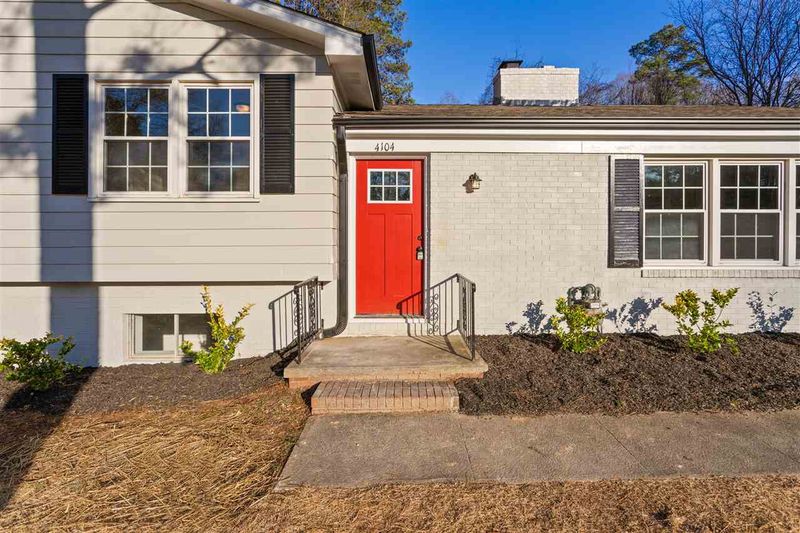 4104 Picardy Dr, Raleigh, NC 27612