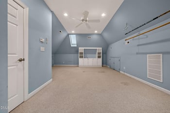 4104 Ridgebrook Bluffs Dr, Raleigh, NC 27603
