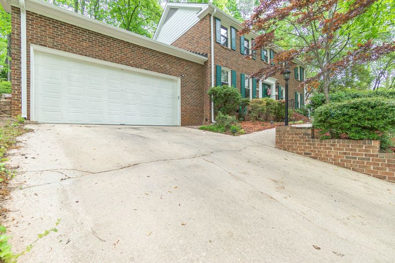 4105 Converse Dr, Raleigh, NC 27609