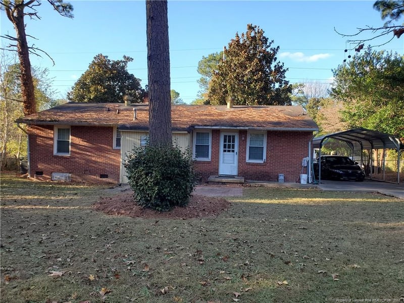 4105 Coventry Rd, Fayetteville, NC 28304