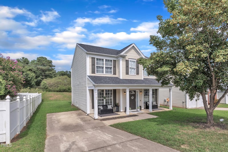 4105 Crowfield Dr, Raleigh, NC 27610