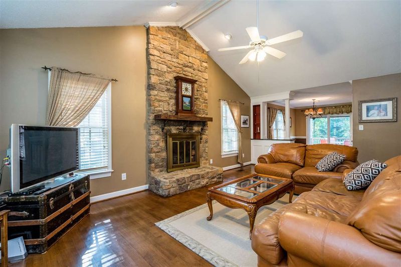4105 Iverson St, Raleigh, NC 27604