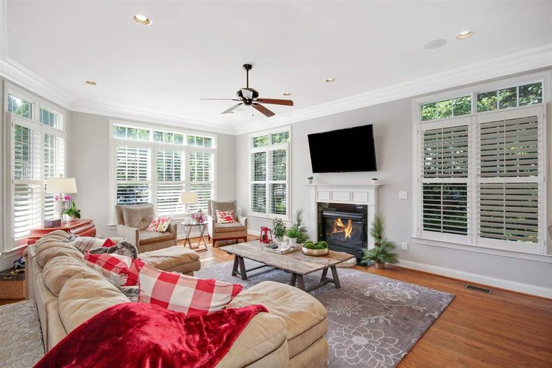 4105 Lassiter Mill Rd, Raleigh, NC 27609