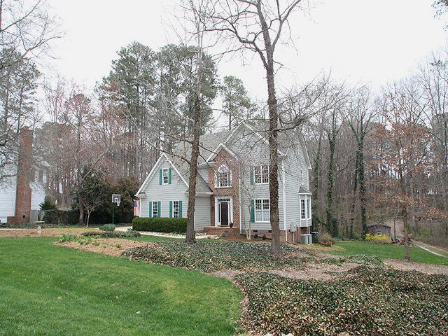 4105 Ridgebrook Bluffs Dr, Raleigh, NC 27603