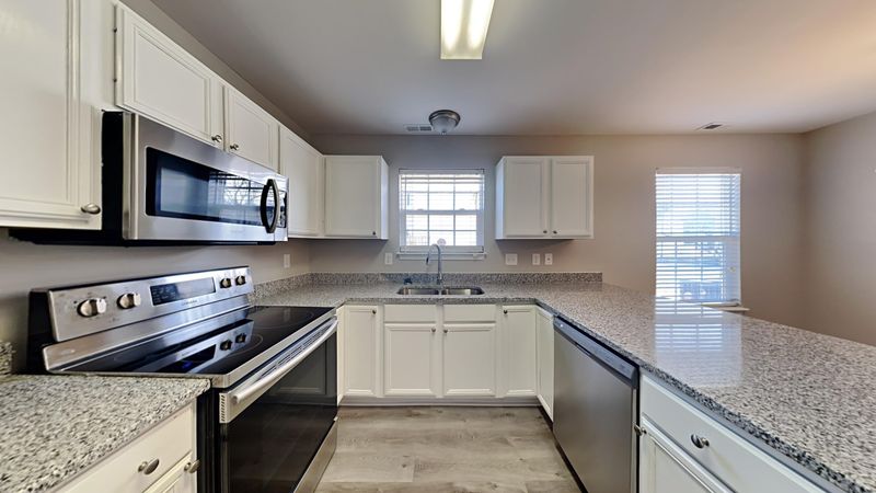 4105 Springfield Creek Dr, Raleigh, NC 27616