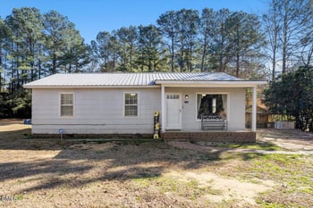 4107 Red Dr, Sanford, NC 27332