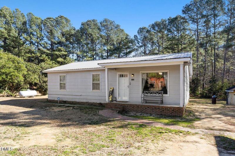 4107 Red Dr, Sanford, NC 27332