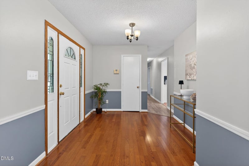 4108 Pickwick Dr, Raleigh, NC 27613