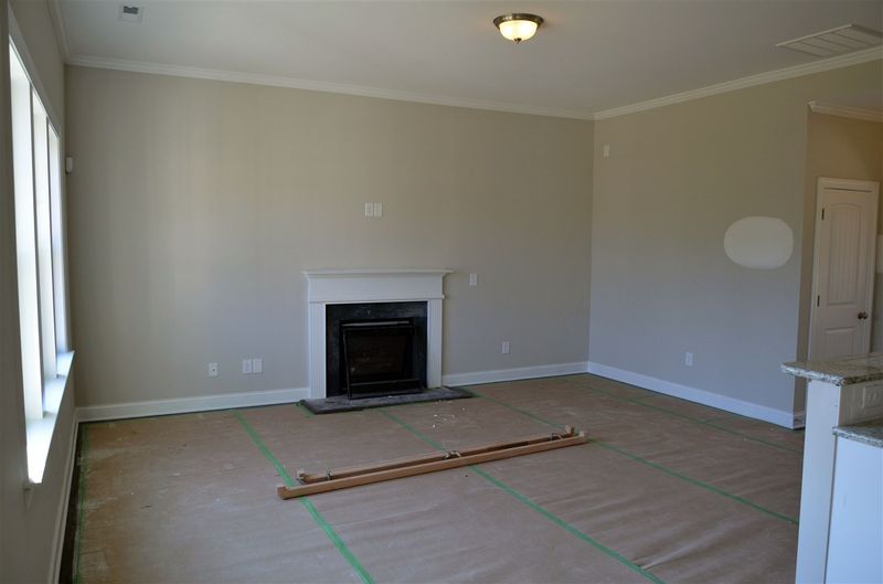 4108 Weavers Pond Dr, Zebulon, NC 27597