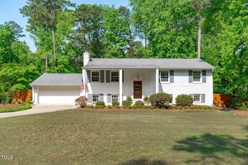4109 Huckleberry Dr, Raleigh, NC 27612