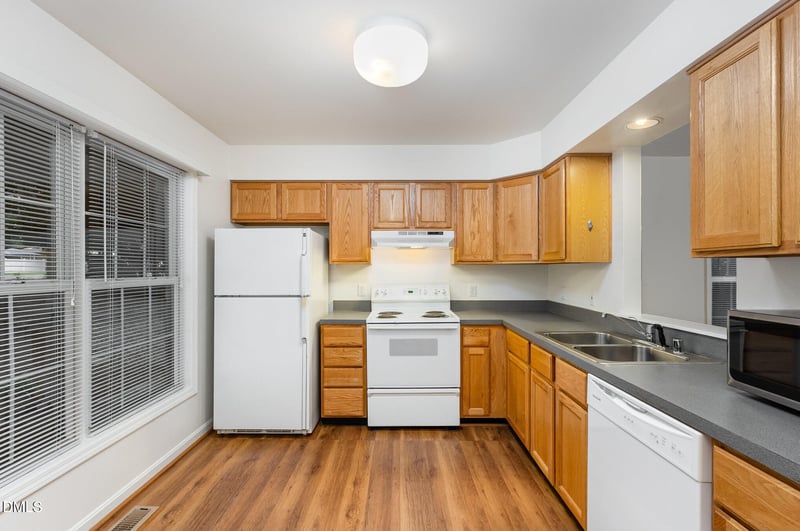 4109 St James Church Rd, Raleigh, NC 27604