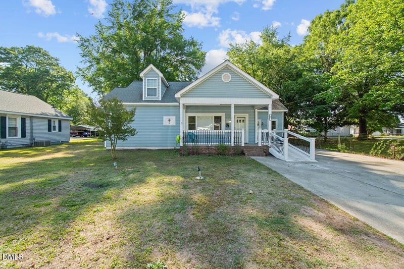 411 6th St, Smithfield, NC 27577