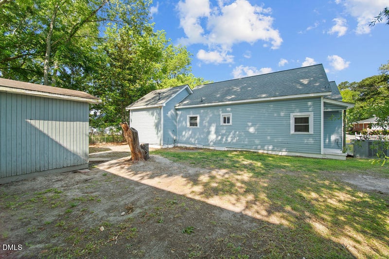 411 6th St, Smithfield, NC 27577