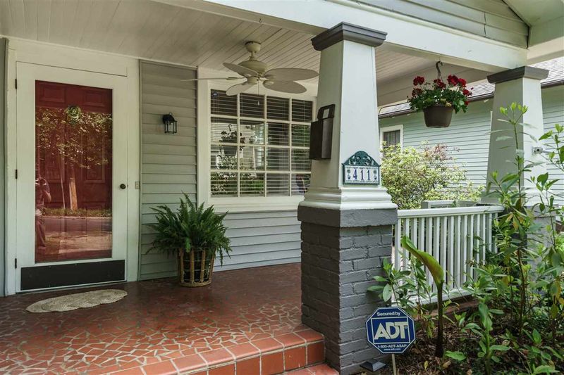 411 W Aycock St, Raleigh, NC 27608