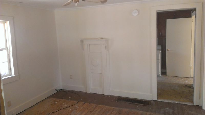 411 Bagwell St, Garner, NC 27529